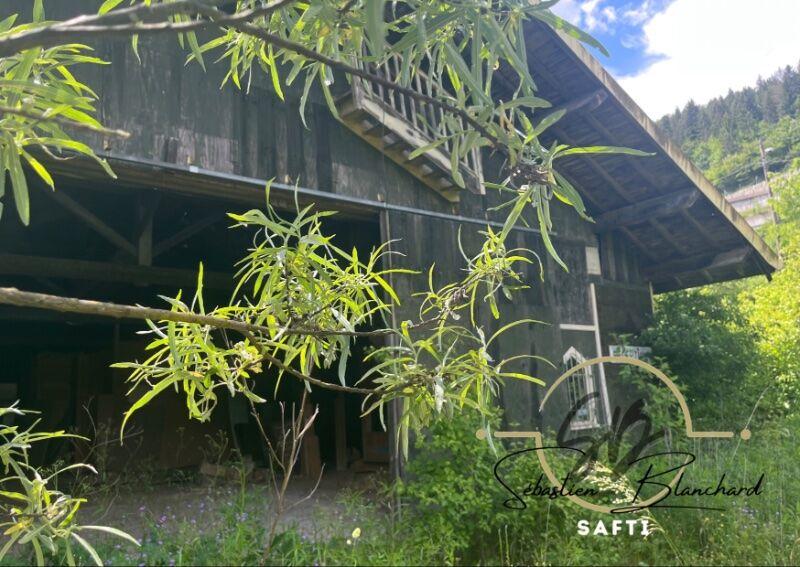 Immeuble - 1 495 m²