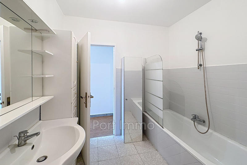 Appartement - 95 m² - 4 pièces