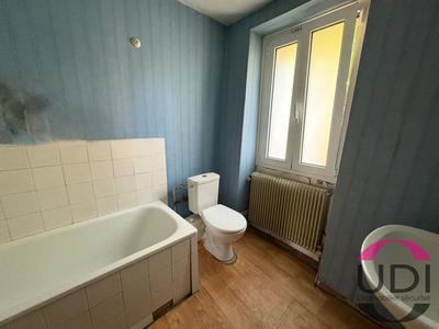 Maison - 96 m² - 3 pièces