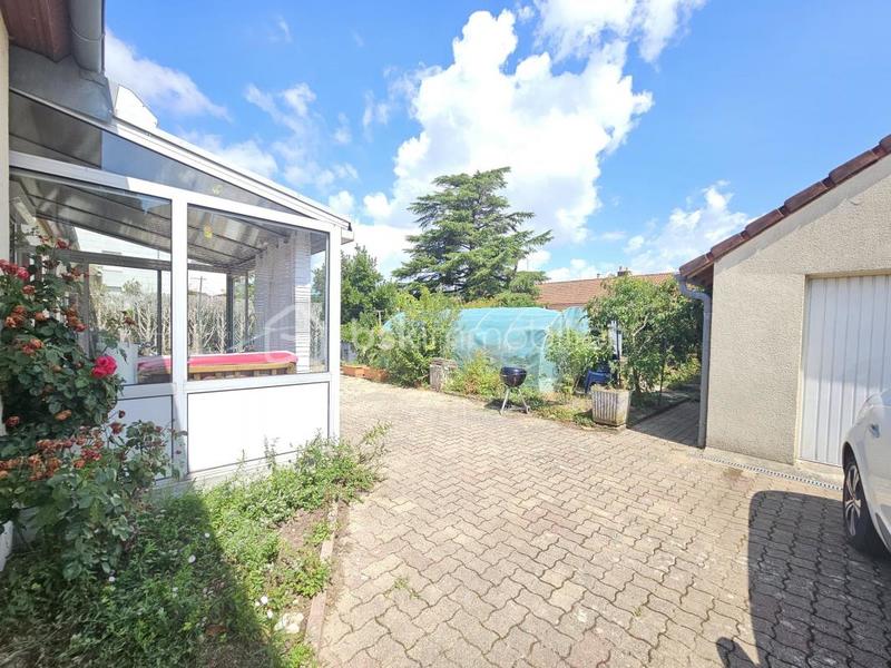 Maison traditionnelle - 70 m² - 4 pièces