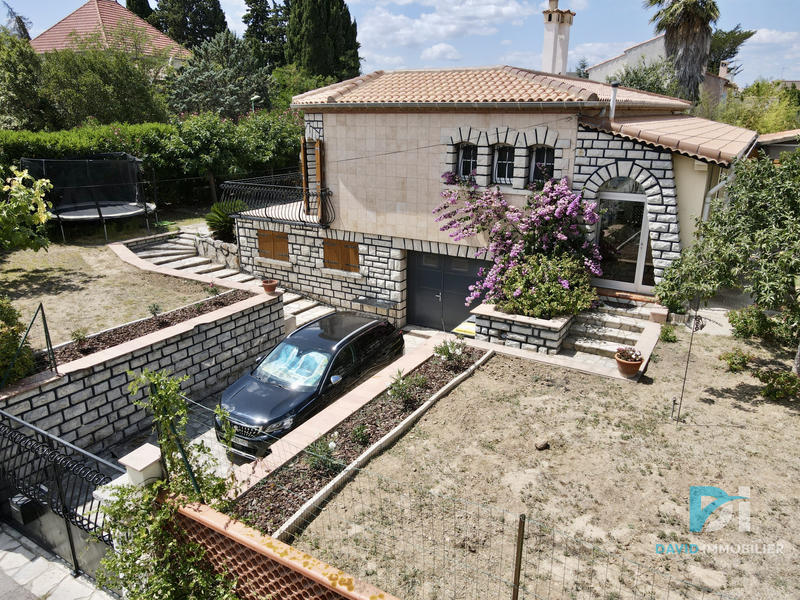 Maison - 186 m² - 8 pièces