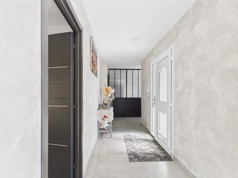 Maison - 186 m² - 4 pièces