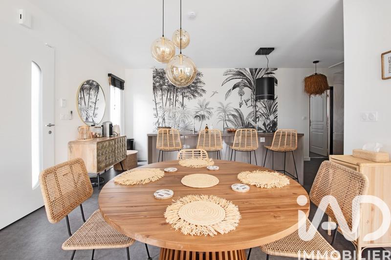 Maison - 143 m² - 4 pièces