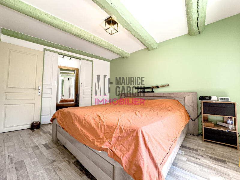 Maison - 182 m² - 7 pièces