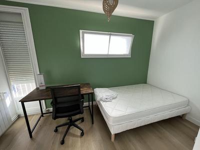 Appartement - 115 m² - 9 pièces