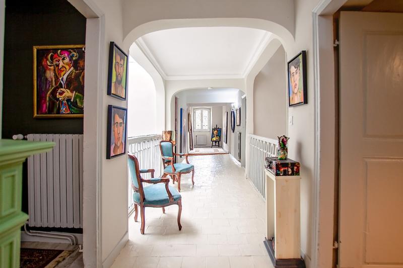 Maison - 446 m² - 12 pièces