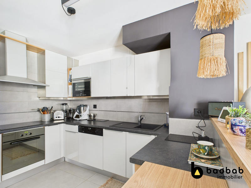 Appartement - 100 m² - 4 pièces