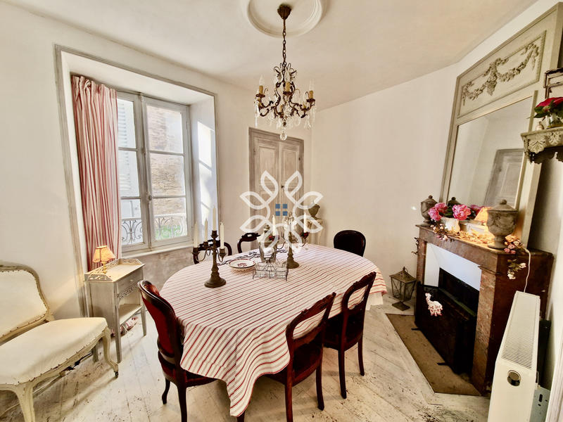 Maison de village - 115 m² - 7 pièces