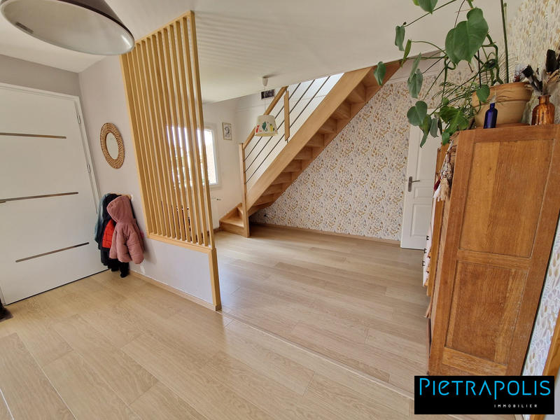 Villa - 184 m² - 6 pièces