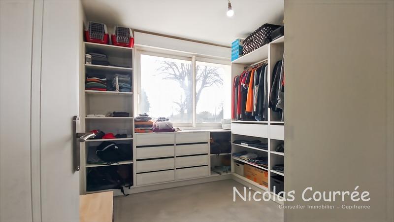 Maison - 240 m² - 8 pièces