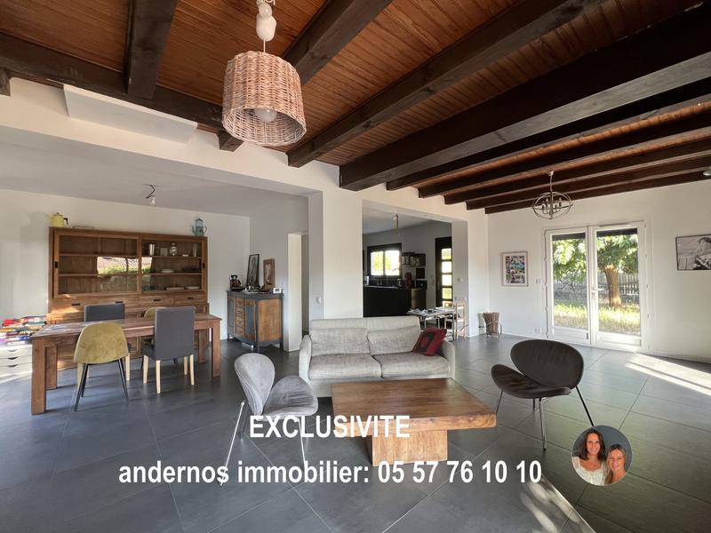 Maison - 215 m² - 8 pièces