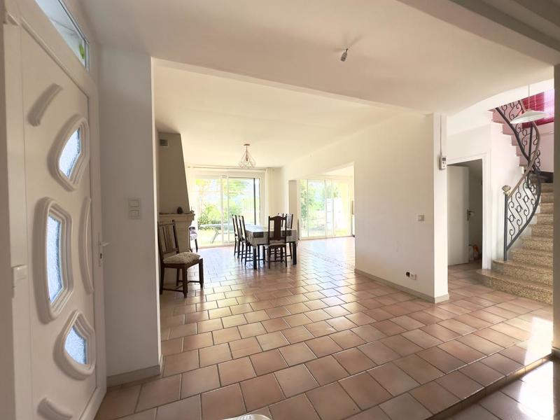 Maison - 130 m² - 7 pièces