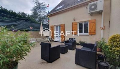 Maison - 90 m² - 5 pièces