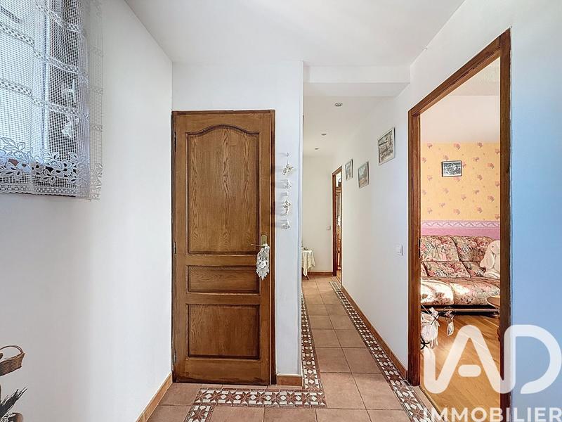 Maison - 267 m² - 8 pièces