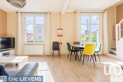 Maison - 92 m² - 6 pièces