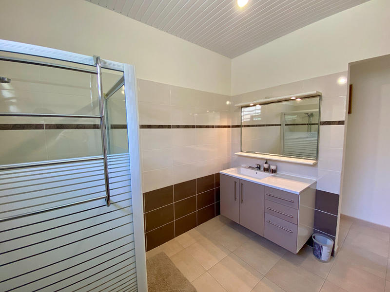 Appartement - 102 m² - 4 pièces