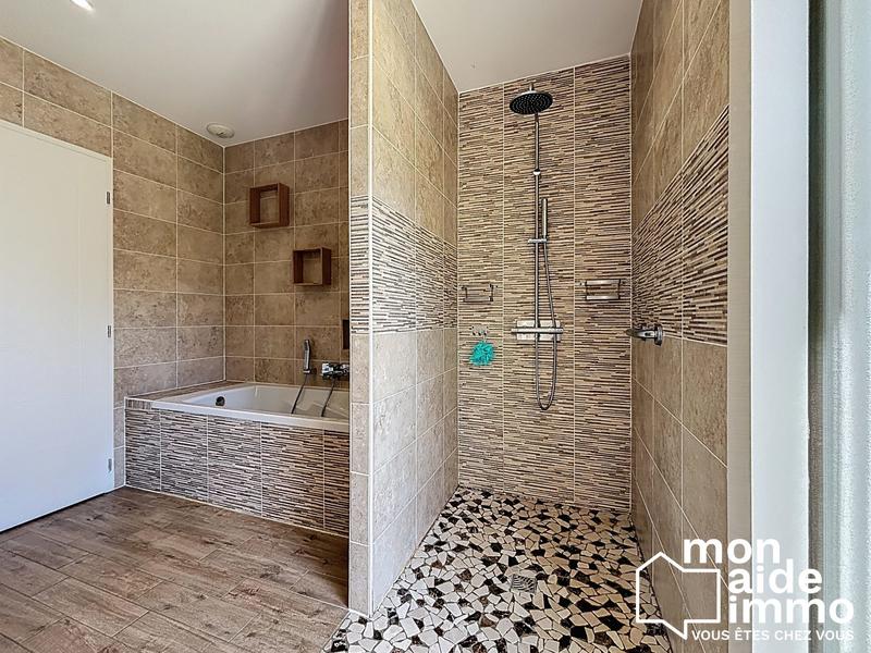 Maison - 110 m² - 4 pièces