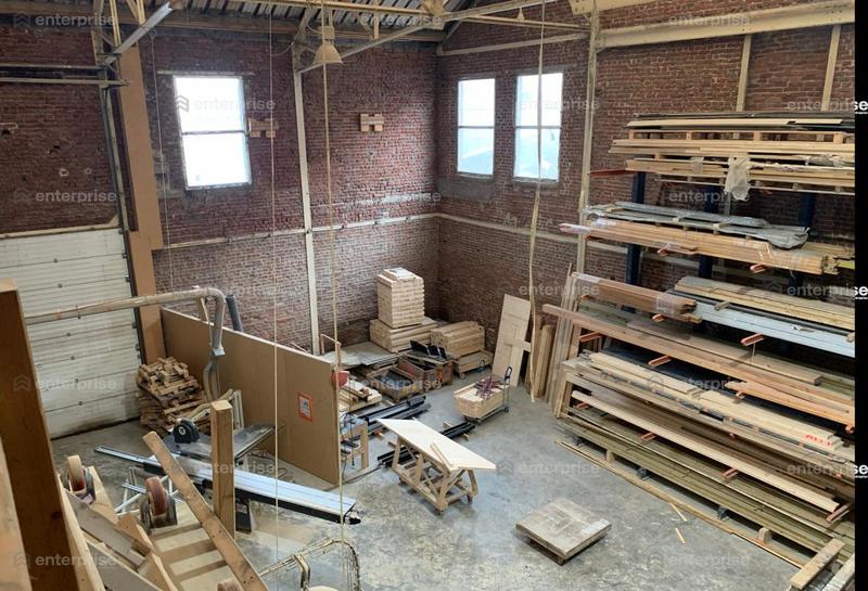 Local d'activité / Entrepôt - 1 300 m²