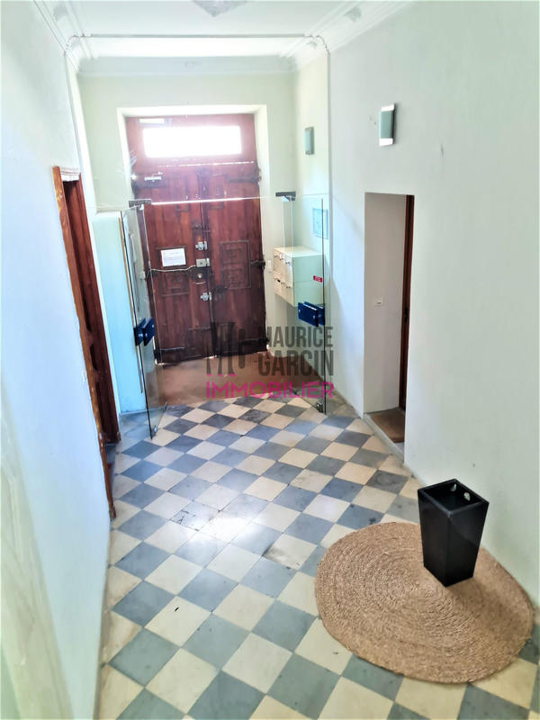 Appartement - 99 m² - 4 pièces