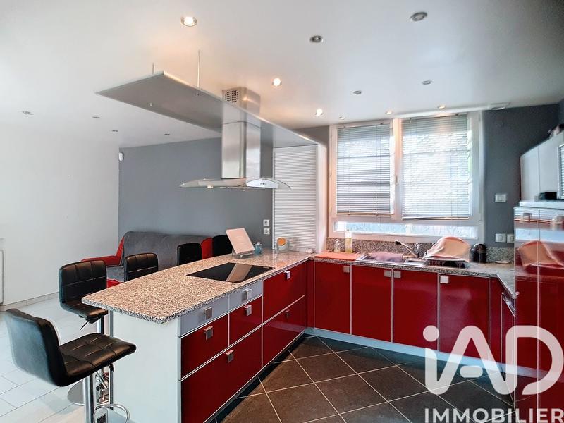 Maison - 150 m² - 7 pièces