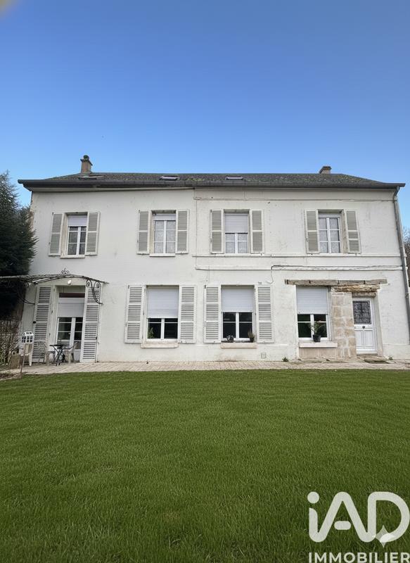 Maison - 229 m² - 11 pièces