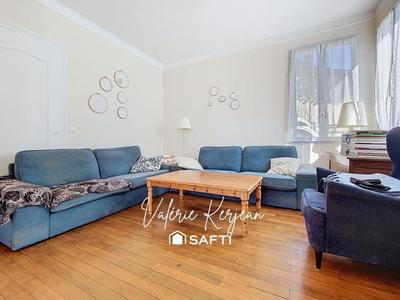 Maison - 152 m² - 9 pièces