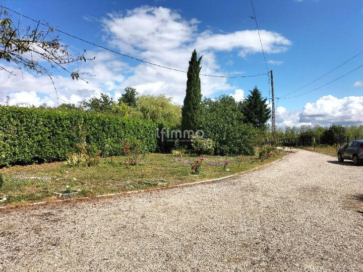 Maison - 250 m² - 7 pièces