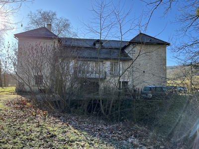 Maison - 254 m² - 4 pièces