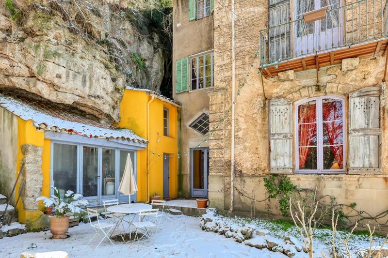 Maison - 220 m² - 10 pièces