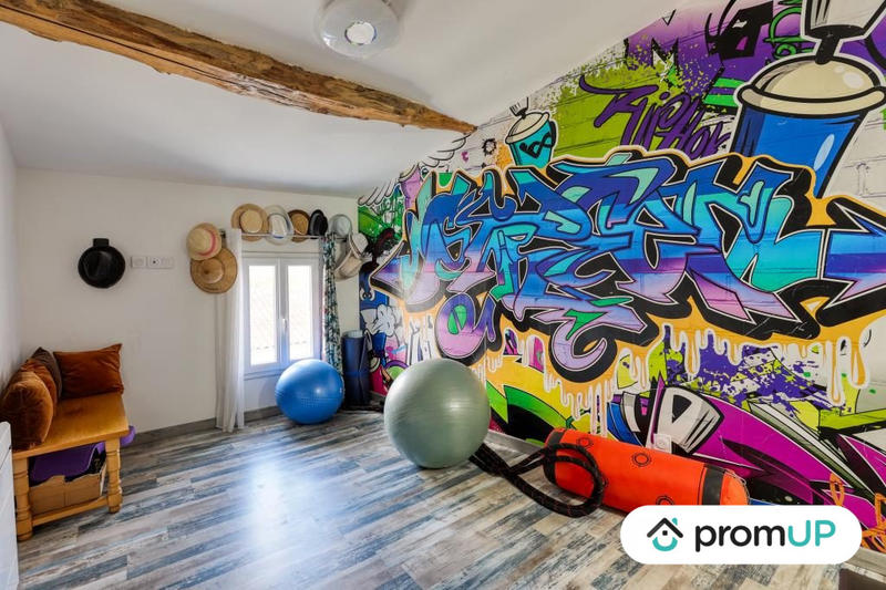 Maison - 170 m² - 7 pièces