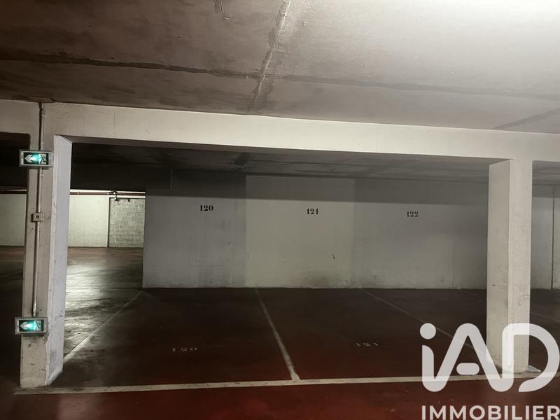 Parking - 172 m²