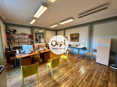 Appartement - 208 m² - 6 pièces