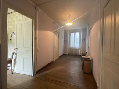 Maison - 204 m² - 9 pièces