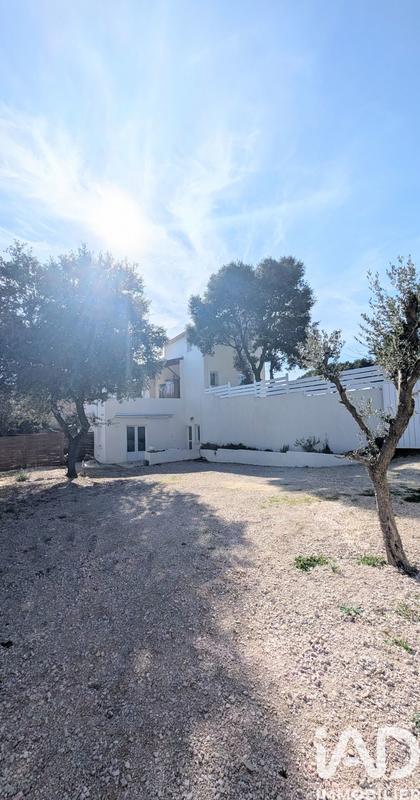 Maison - 98 m² - 5 pièces