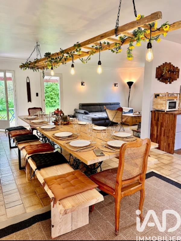 Maison - 200 m² - 8 pièces