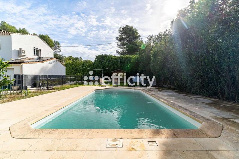 Maison - 166 m² - 5 pièces