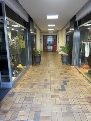 Local commercial - 250 m²