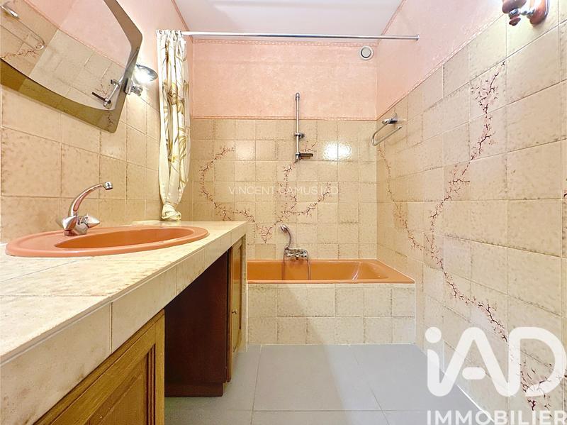 Maison - 195 m² - 6 pièces