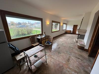 Maison - 165 m² - 8 pièces