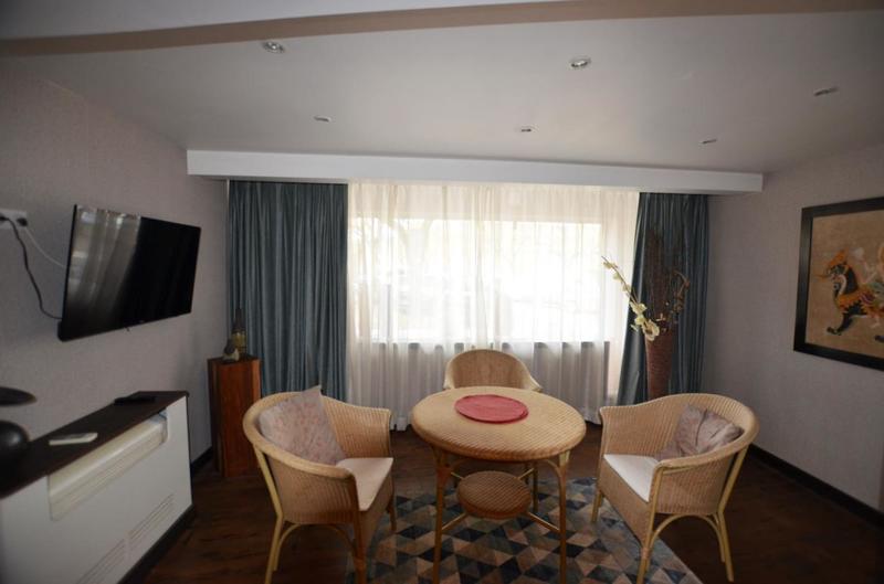 Maison chambre d'hôtes - 572 m² - 15 pièces