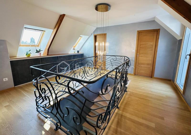 Maison - 160 m² - 4 pièces