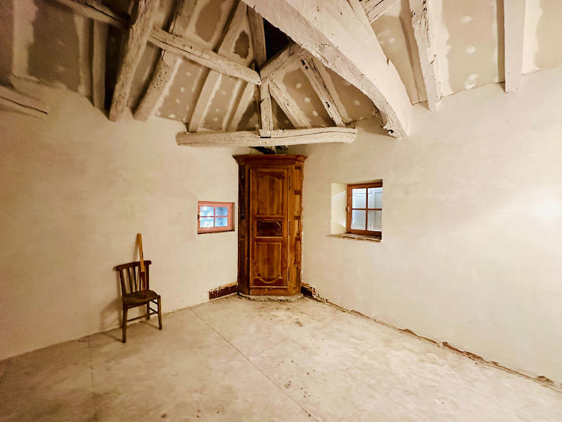 Maison - 362 m² - 9 pièces