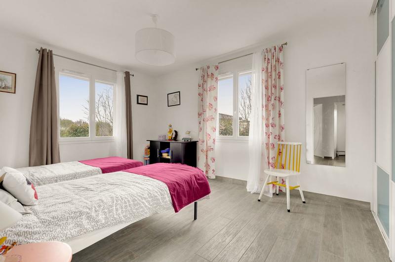 Maison contemporaine - 220 m² - 6 pièces