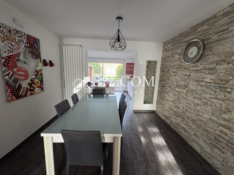 Maison - 107 m² - 7 pièces