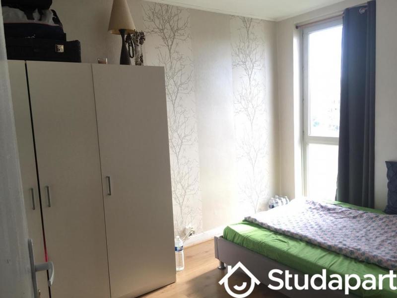 Chambre - 11 m² - 1 pièce