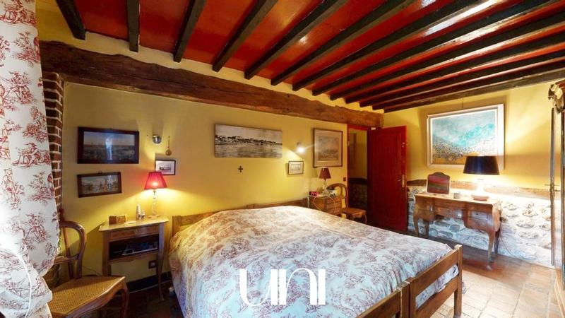 Maison - 291 m² - 14 pièces