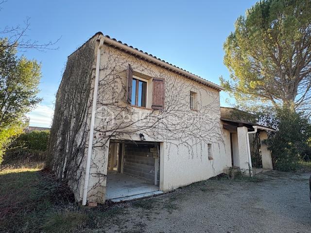 Maison traditionnelle - 155 m² - 7 pièces