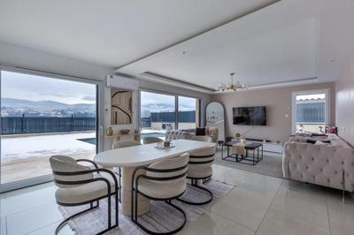 Maison - 142 m² - 6 pièces