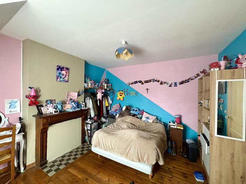 Maison - 220 m² - 7 pièces