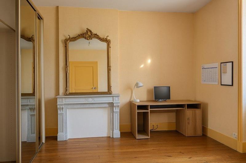 Maison - 415 m² - 20 pièces